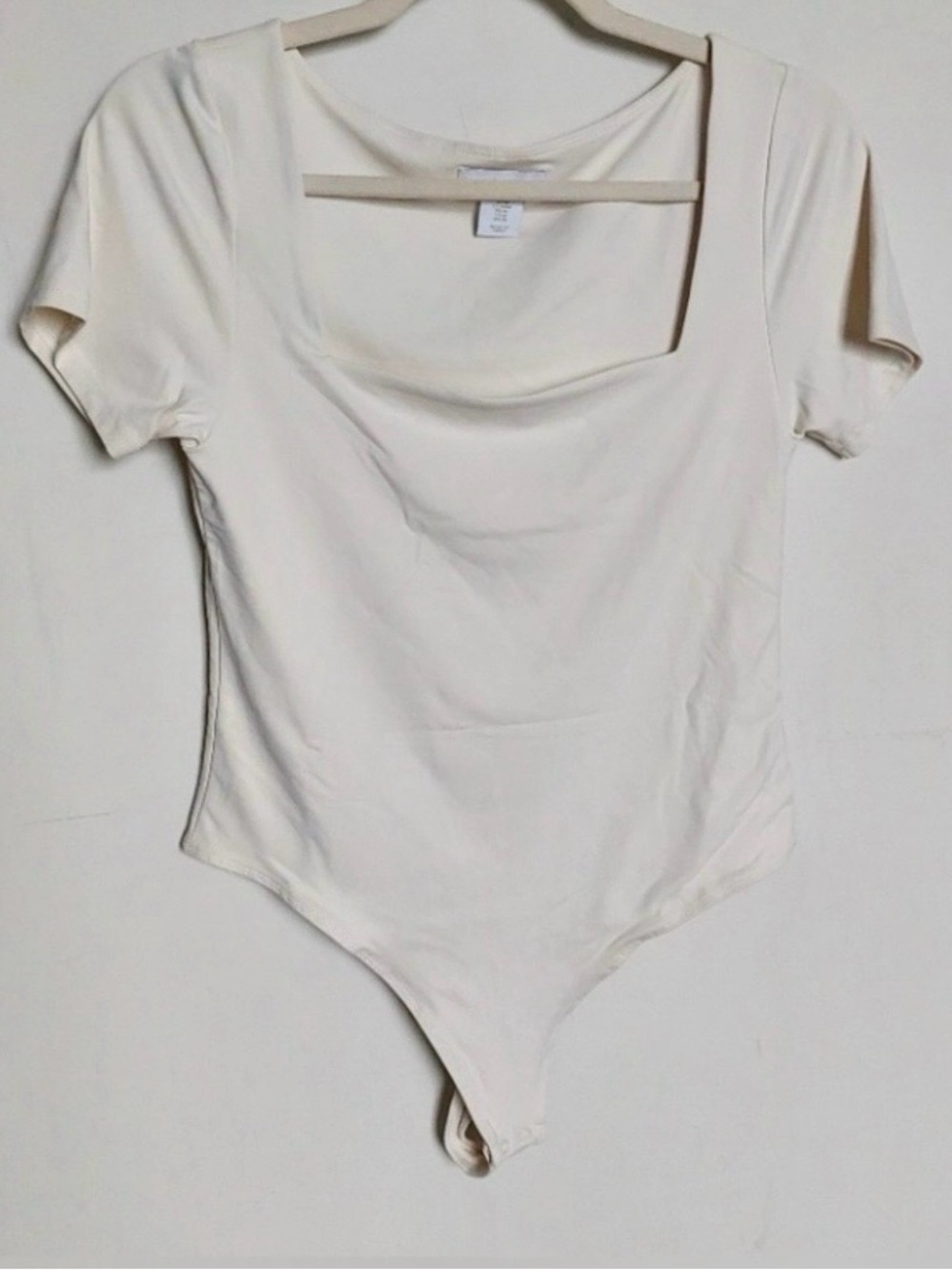 Cream Color Square Neck Short Sleeve Bodysuit Size Medium